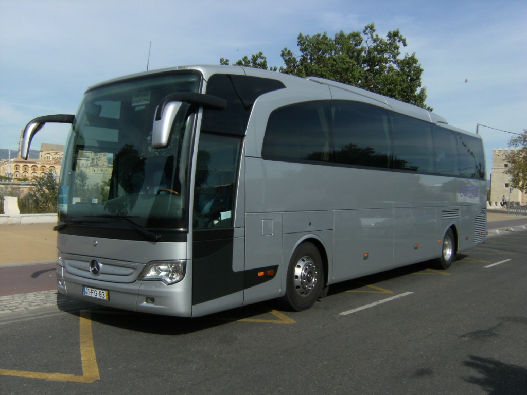 Mercedes-Travego-1