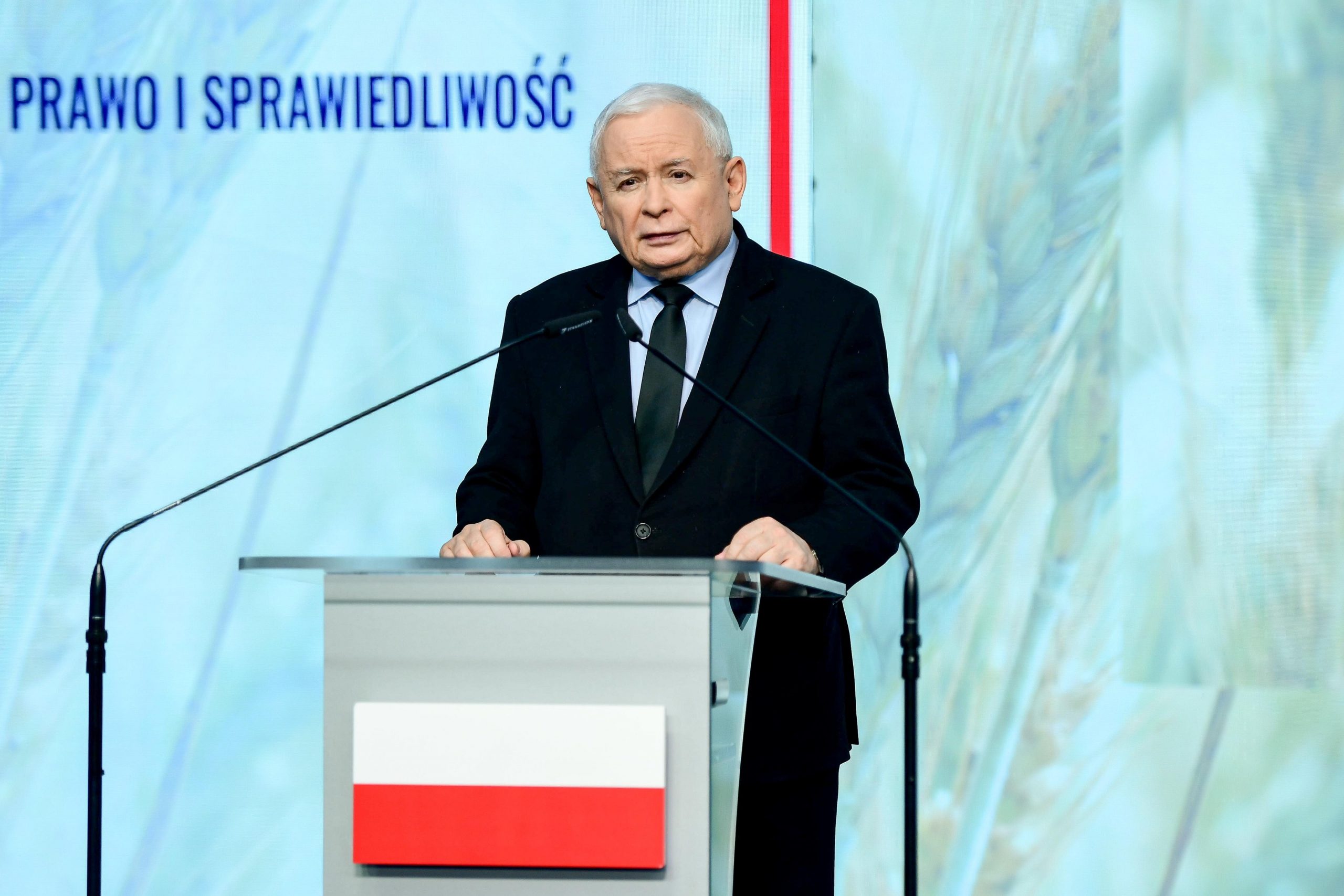 „Musimy ciągle wracać do tego samego tematu”. Kaczyński apeluje o wpłaty na komitet Nawrockiego