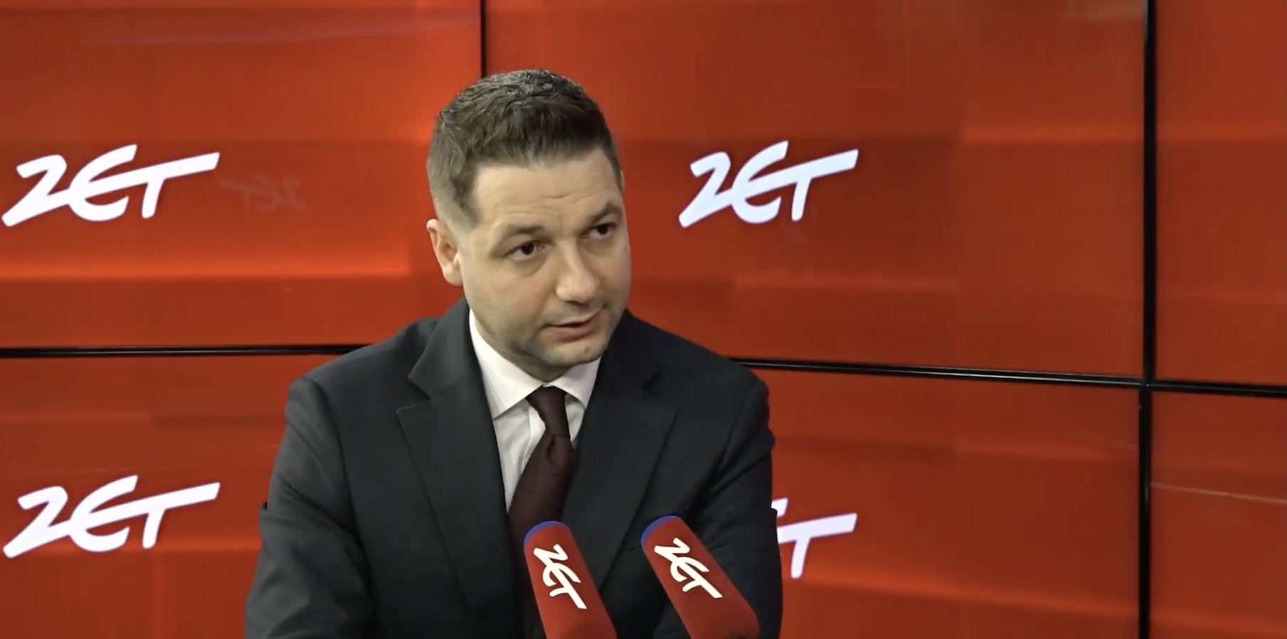 Яки: Почему Тшасковски говорит, что он обо всем договорился с тремя телеканалами?