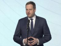Sędzia po używkach w nieswoim Porsche? Cieszyński: Wspiera „praworządność” więc nie ona odwołana przez Żurka