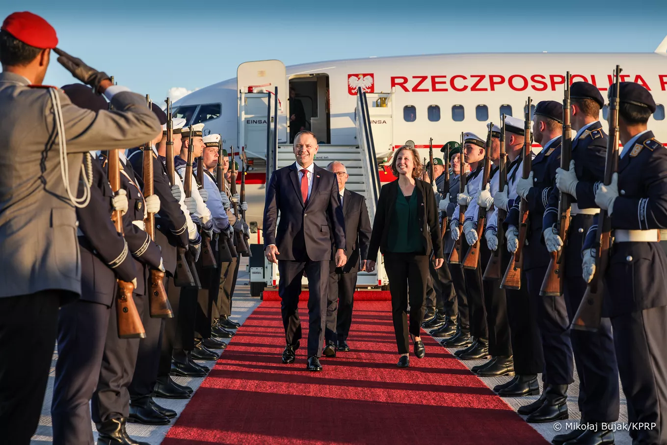 Polityczny plan wtorku: prezydent w Berlinie i Paryżu, premier z wicepremierem na Centralnym Poligonie Sił Powietrznych w Ustce
